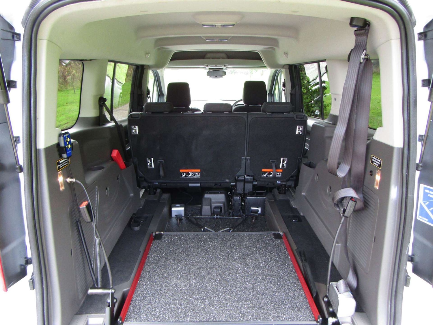 Used Ford Grand Tourneo Connect 2021 for sale - 76968842: Photo 8