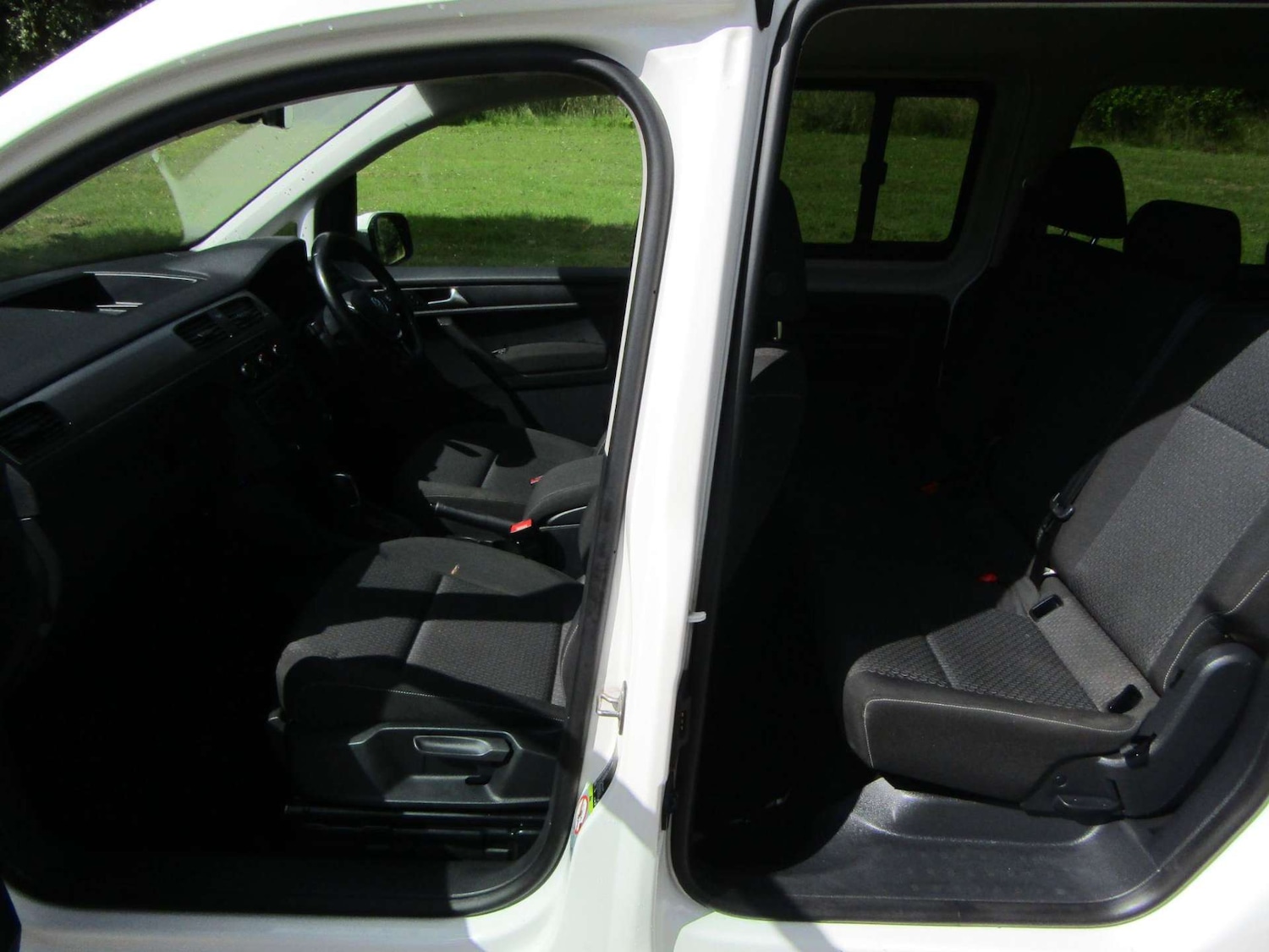 Used Volkswagen Caddy Maxi Life 2018 for sale - 76909143: Photo 8