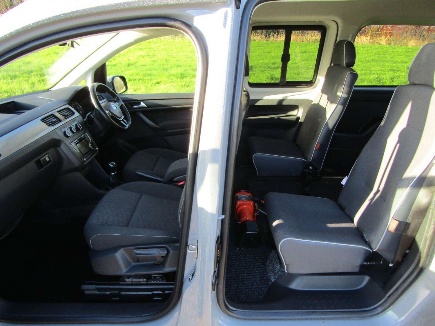 Used Volkswagen Caddy Maxi Life 2020 for sale - 76909107: Photo 9