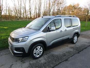 Used Peugeot Rifter 2020 for sale - 76968885: Photo