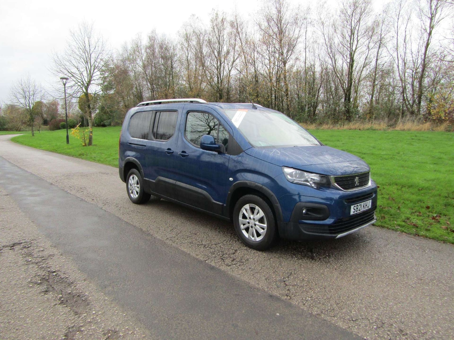 Used Peugeot Rifter 2021 for sale - 76968846: Photo 3