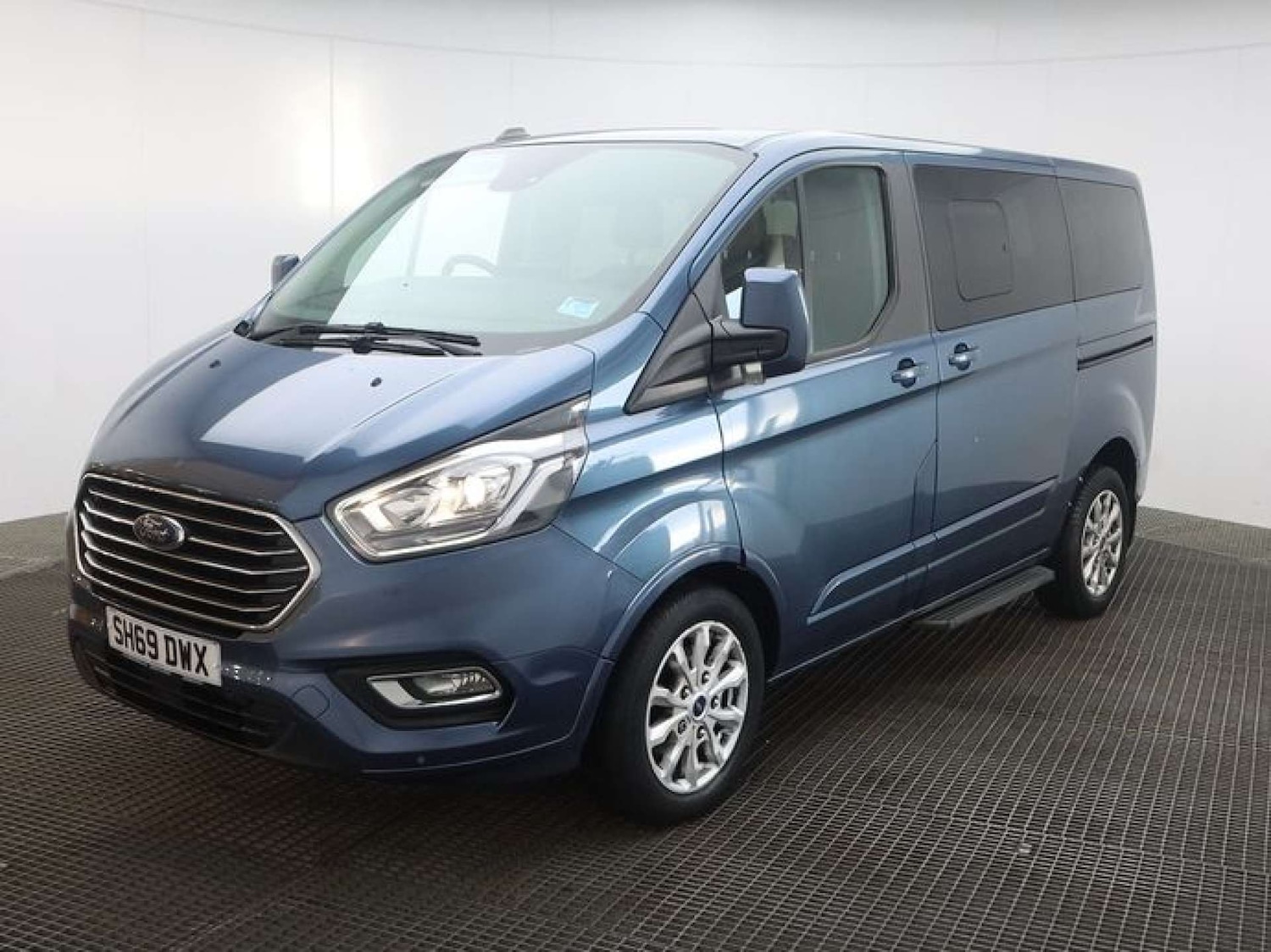 Used Ford Tourneo Custom 2020 for sale - 76957812: Photo 1