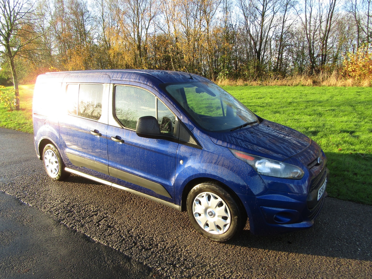 Used Ford Grand Tourneo Connect 2018 for sale - 76553726: Photo 3