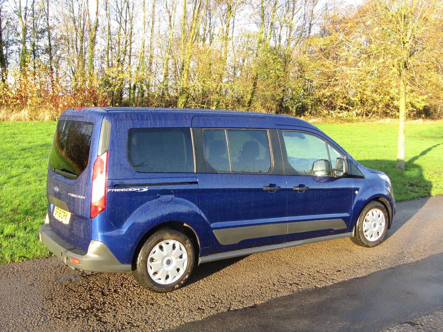 Used Ford Grand Tourneo Connect 2018 for sale - 76553726: Photo 6