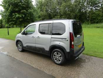Used Peugeot Rifter 2023 for sale - 74864832: Photo