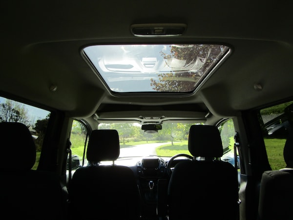 Used Ford Grand Tourneo Connect 2019 for sale - 76114147: Photo 11