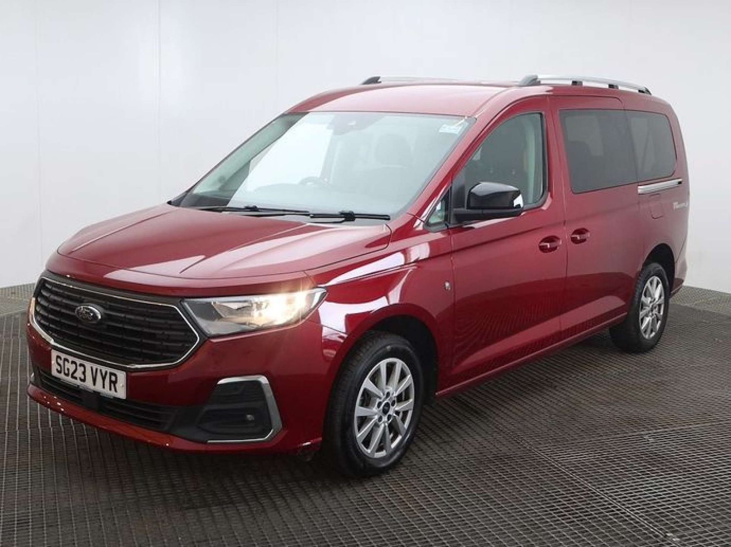 Used Ford Tourneo Connect 2023 for sale - 76909120: Photo 1