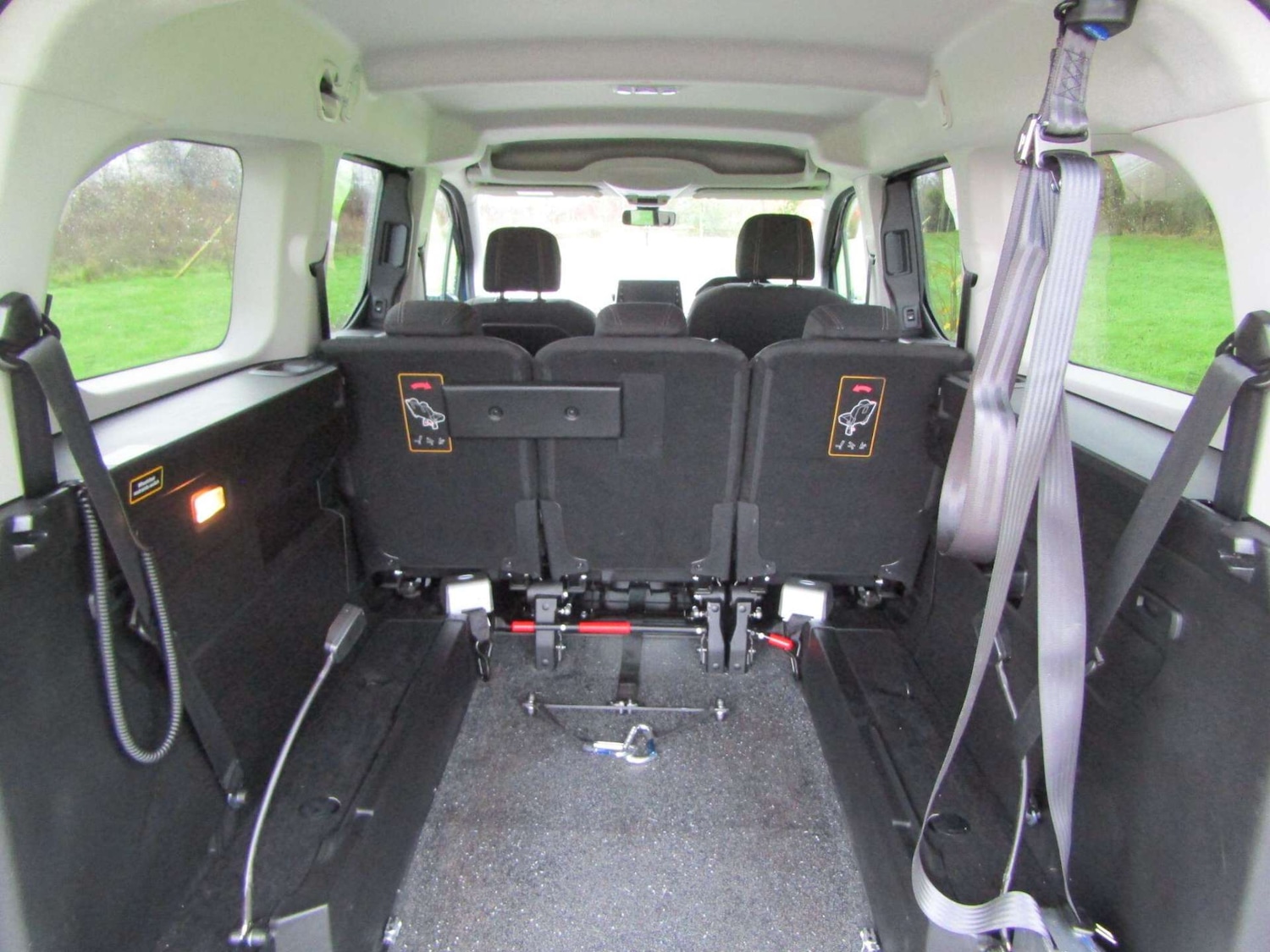 Used Peugeot Rifter 2024 for sale - 76968820: Photo 7