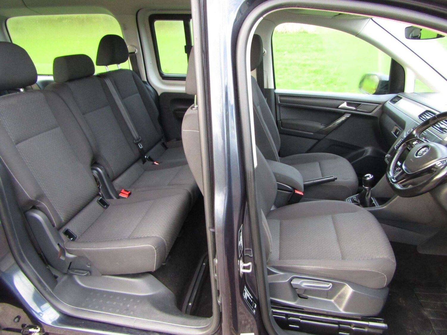 Used Volkswagen Caddy Maxi Life 2016 for sale - 76909151: Photo 9