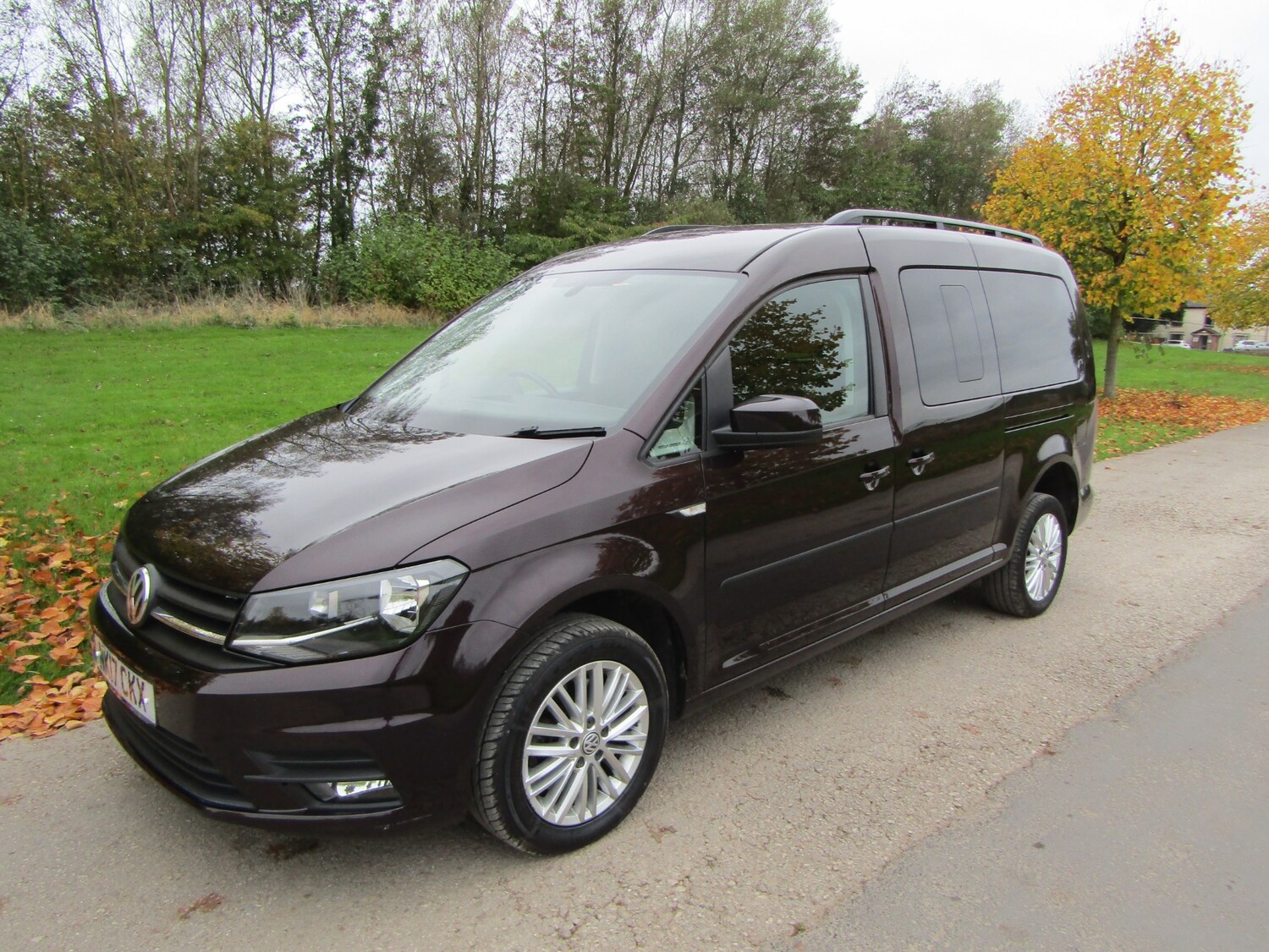 Used Volkswagen Caddy Maxi Life 2017 for sale - 76036470: Photo 5