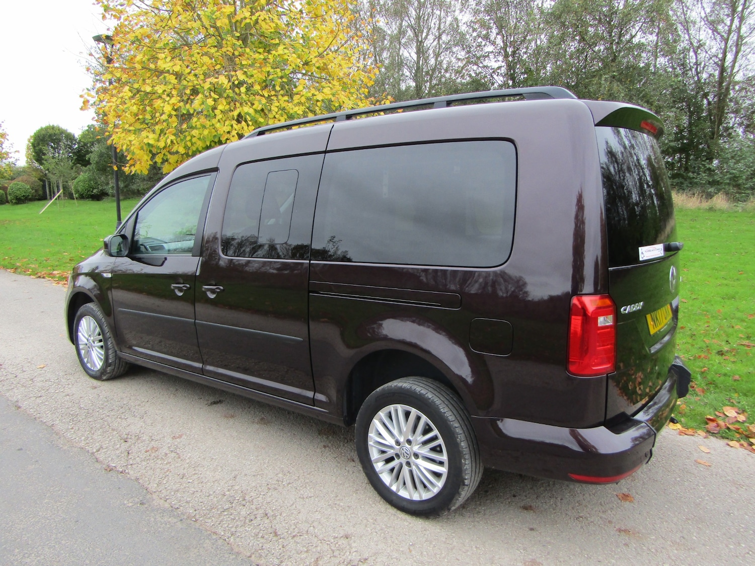 Used Volkswagen Caddy Maxi Life 2017 for sale - 76036470: Photo 6