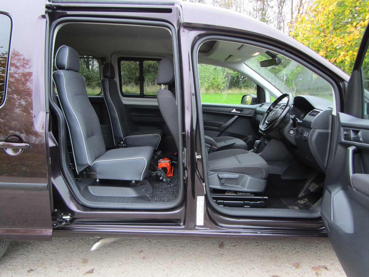 Used Volkswagen Caddy Maxi Life 2017 for sale - 76036470: Photo 8