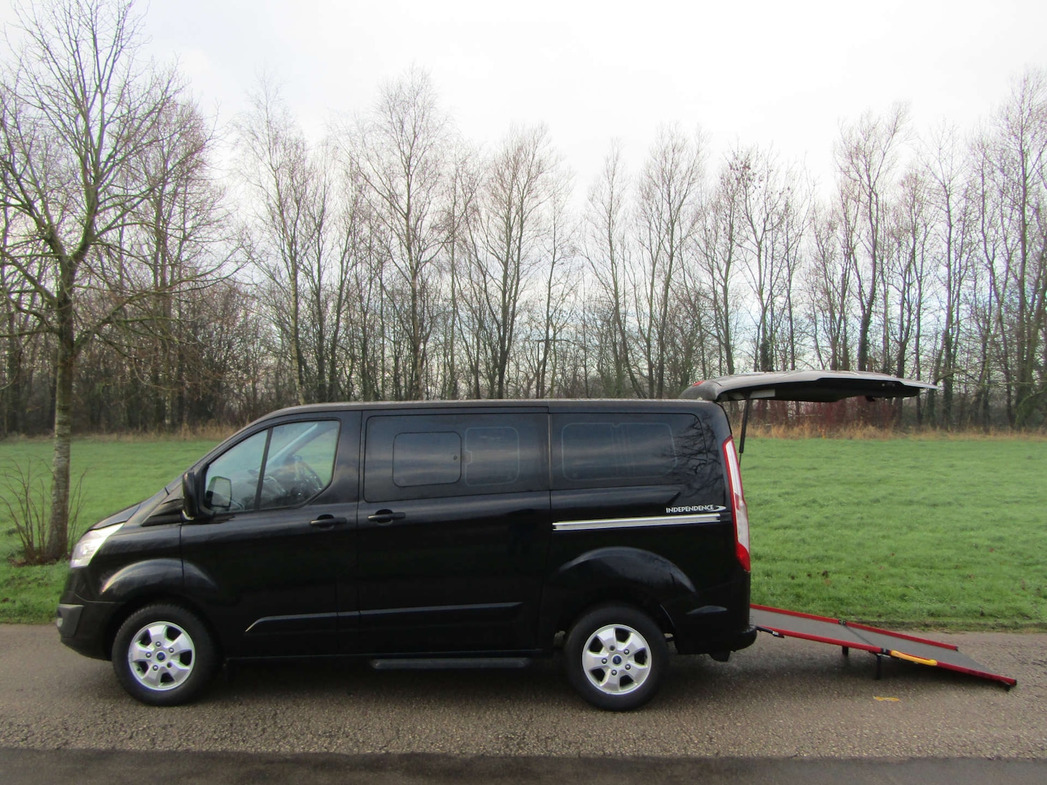 Used Ford Tourneo Custom 2018 for sale - 76968913: Photo 1