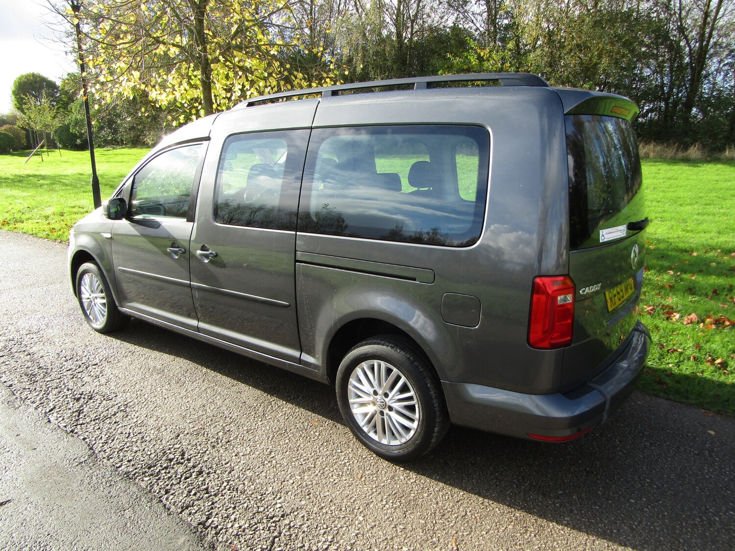 Used Volkswagen Caddy Maxi Life 2020 for sale - 76114051: Photo 5