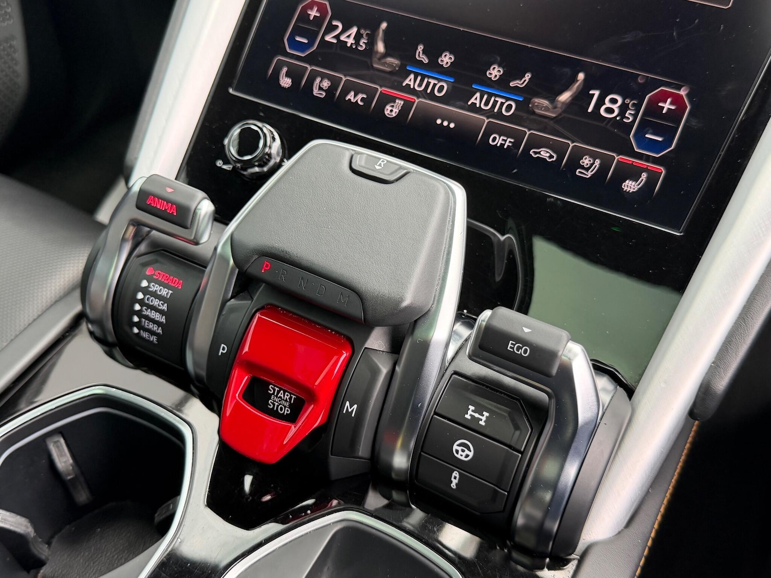 Used Lamborghini Urus 2020 for sale - 77279360: Photo 15