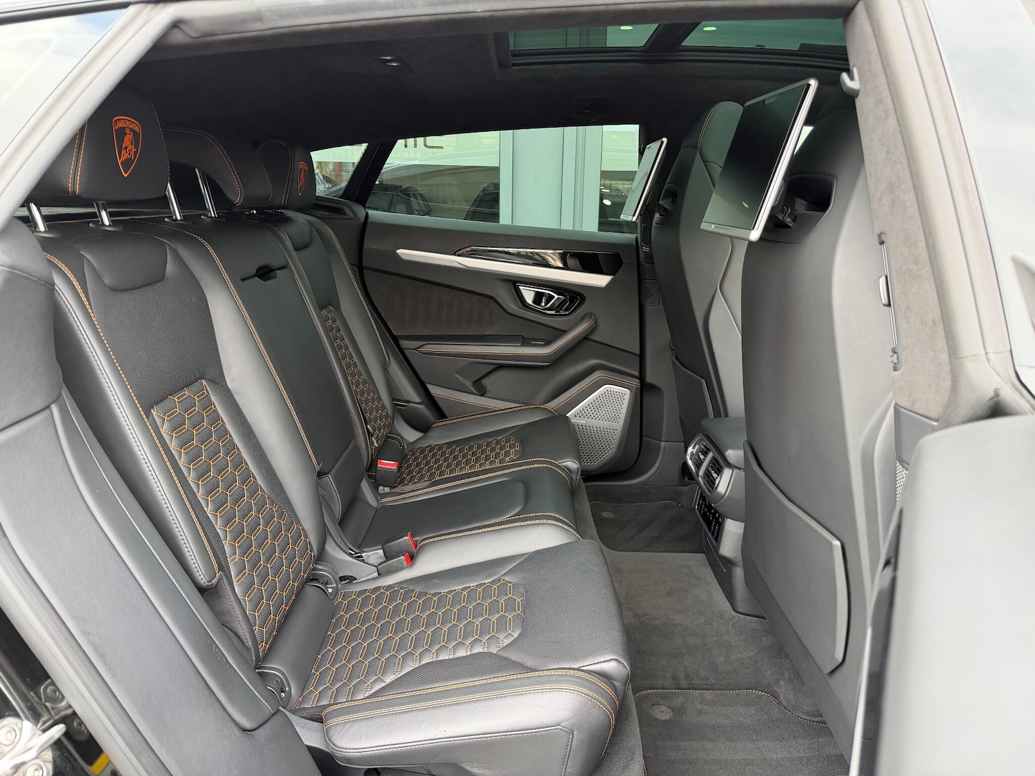 Used Lamborghini Urus 2020 for sale - 77279360: Photo 8