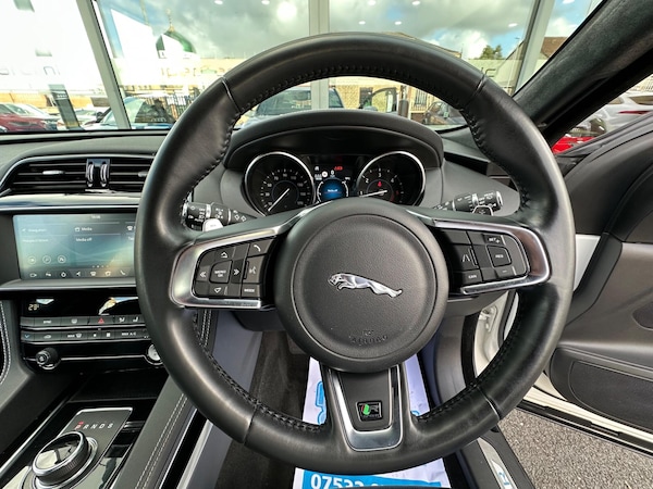 Used Jaguar F-Pace 2018 for sale - 75493423: Photo 15