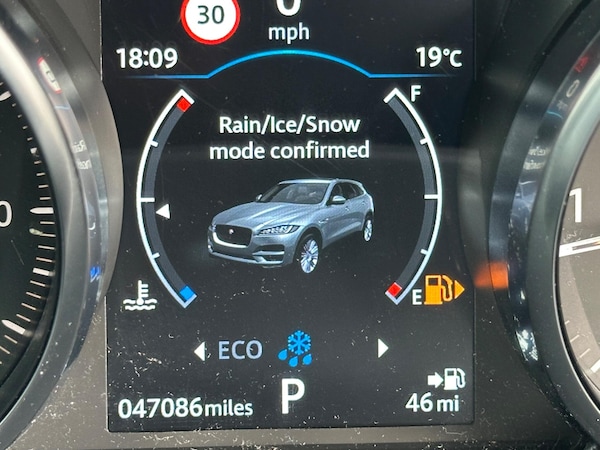Used Jaguar F-Pace 2018 for sale - 75493423: Photo 19