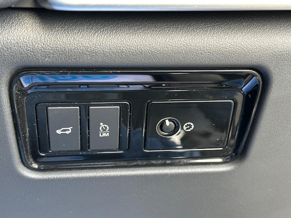 Used Jaguar F-Pace 2018 for sale - 75493423: Photo 22