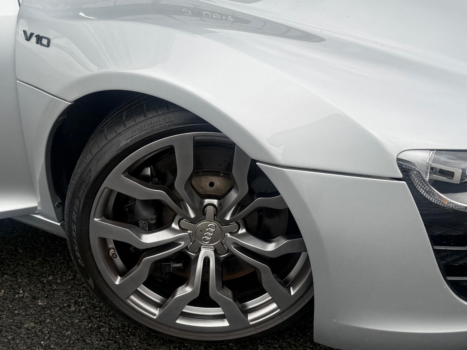 Used Audi R8 for sale - 77882812: Photo 2