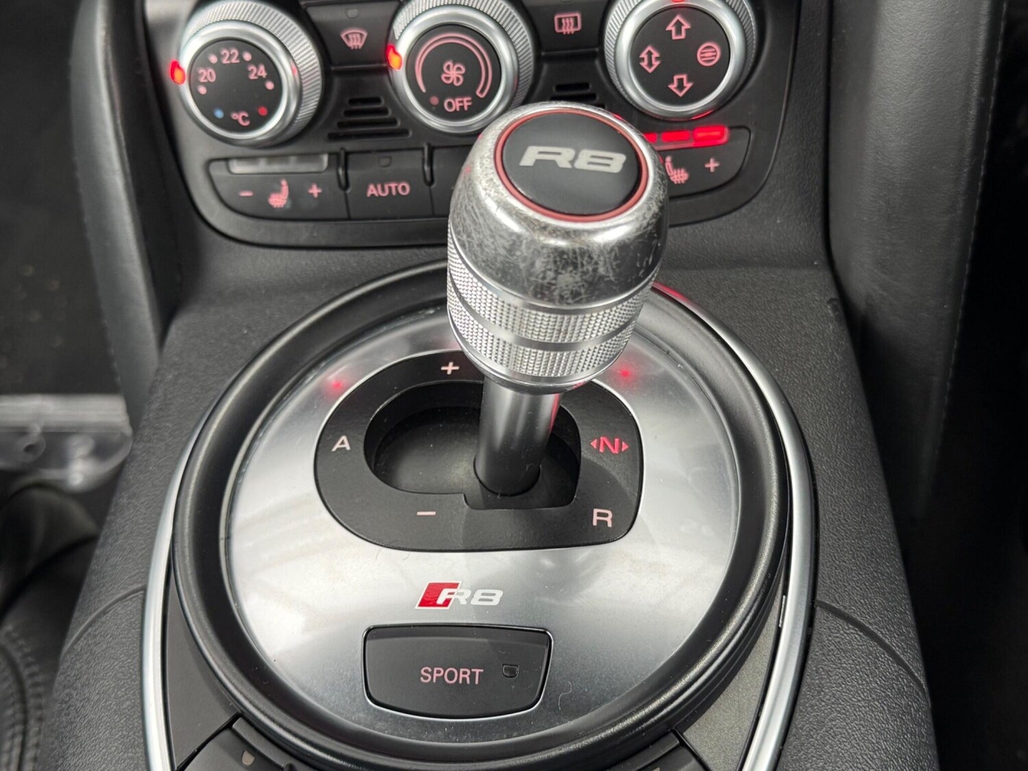 Used Audi R8 for sale - 77882812: Photo 21