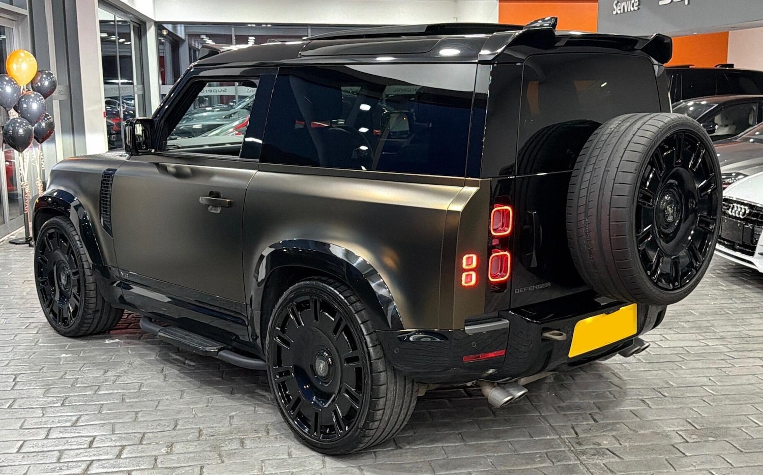 Used Land Rover Defender 2021 for sale - 77586180: Photo 3