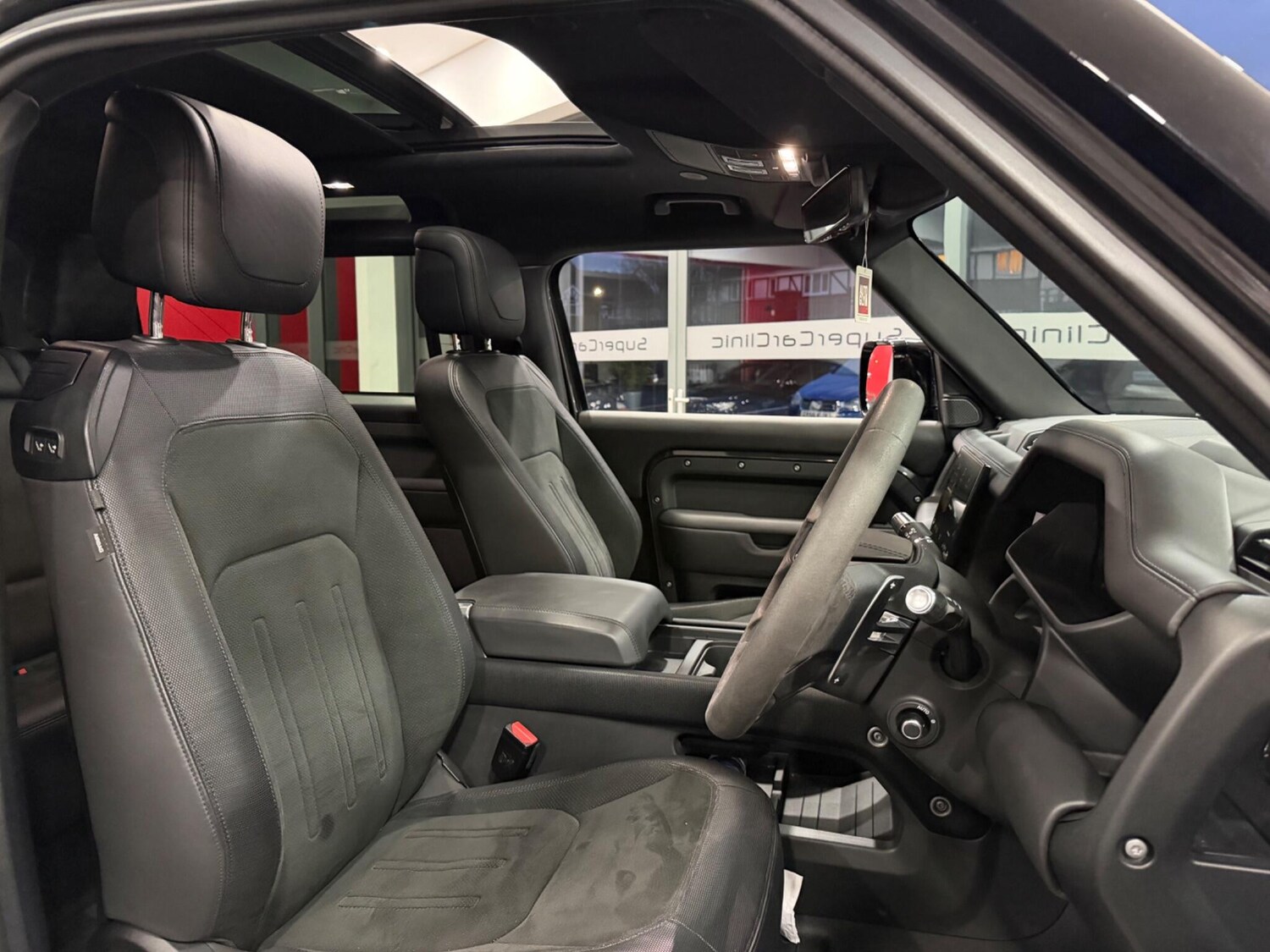 Used Land Rover Defender 2021 for sale - 77586180: Photo 9