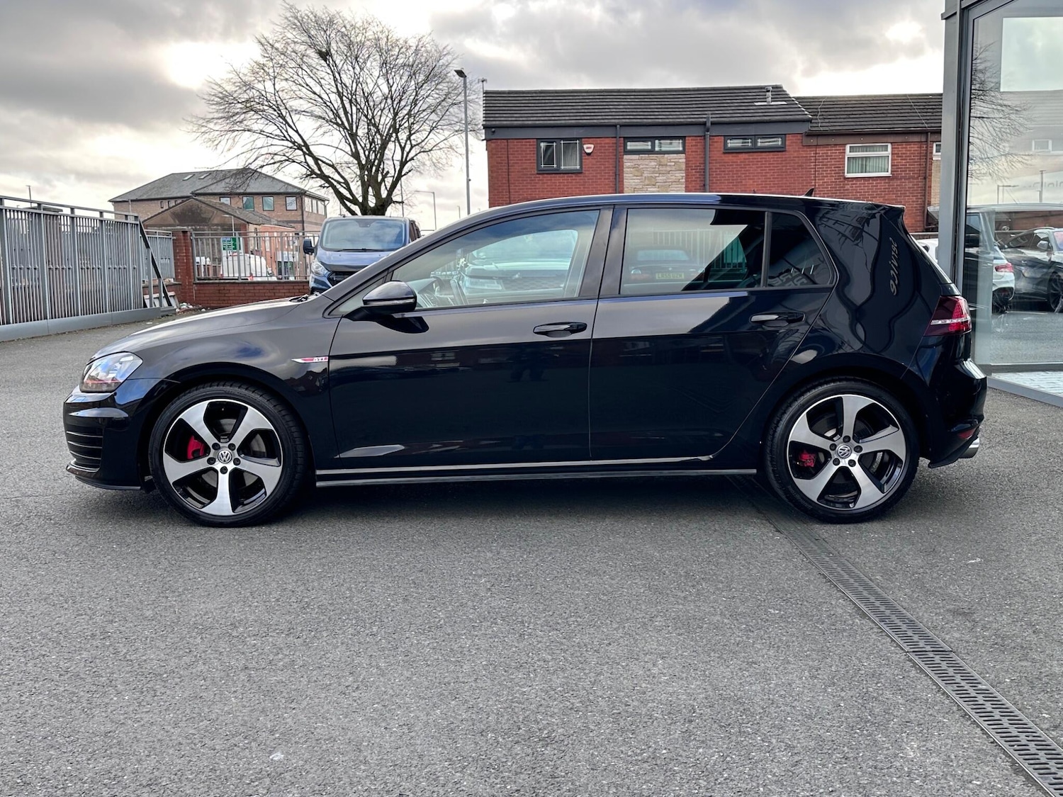 Used Volkswagen Golf for sale - 77315338: Photo 4