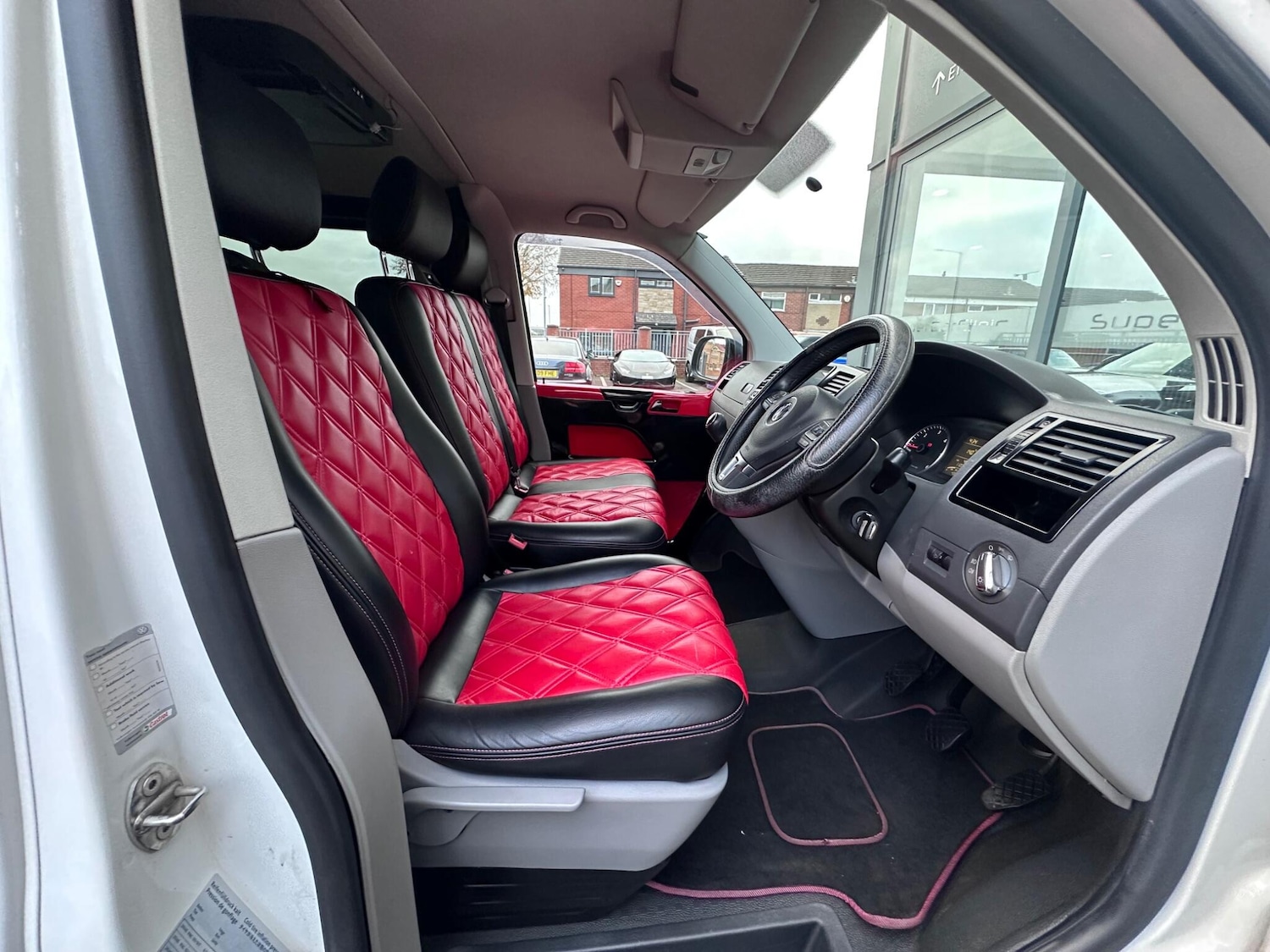 Used Volkswagen Transporter 2011 for sale - 76282736: Photo 14