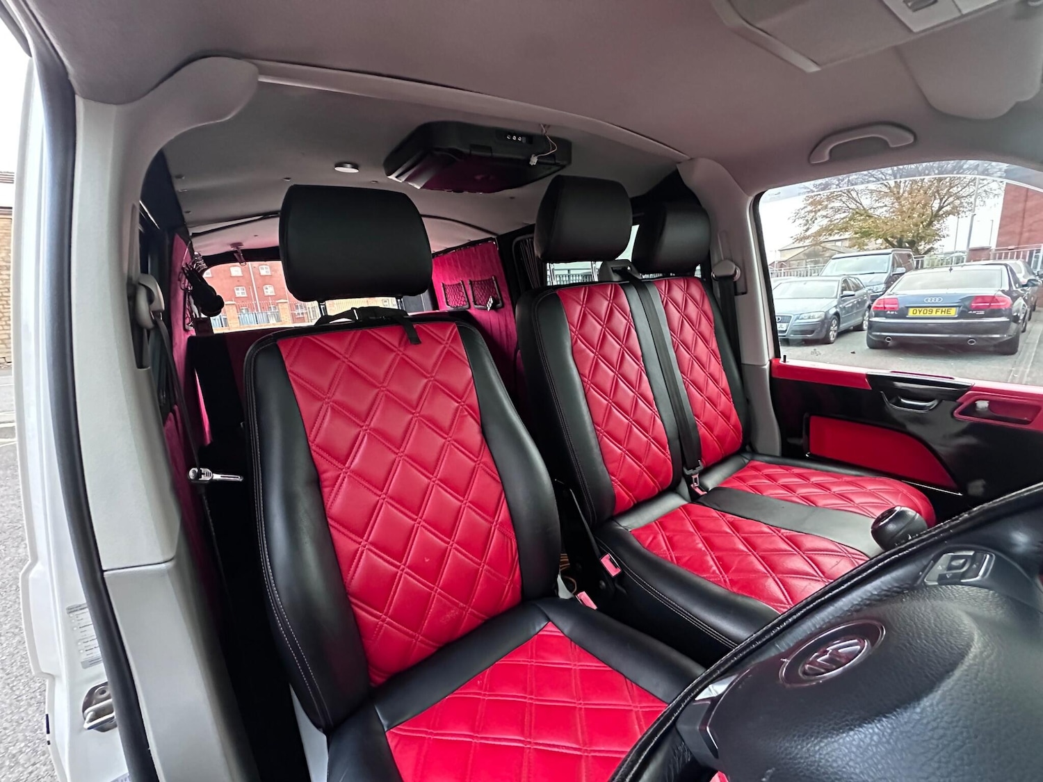 Used Volkswagen Transporter 2011 for sale - 76282736: Photo 15