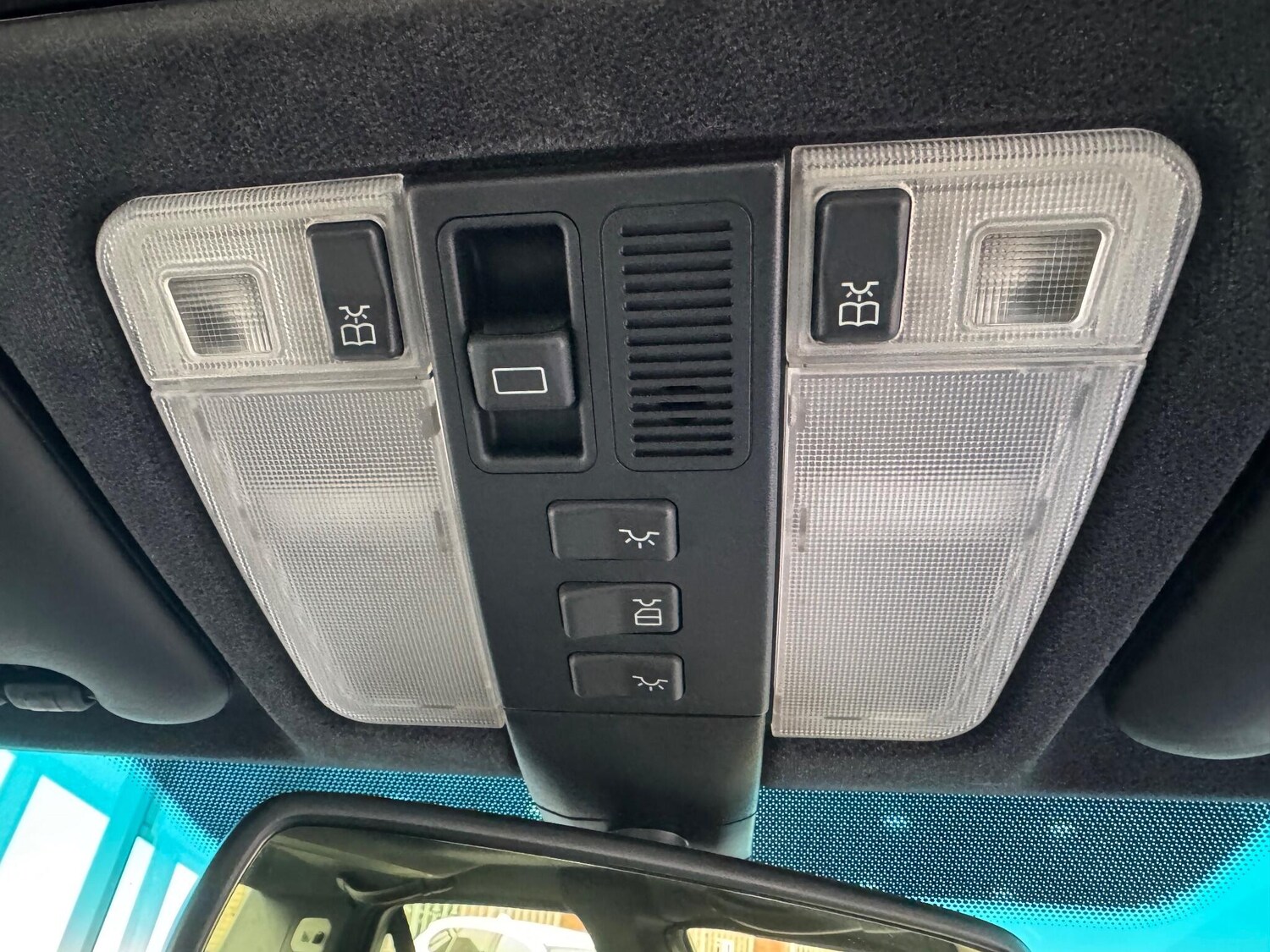 Used Mercedes-Benz 600 2022 for sale - 76259953: Photo 17