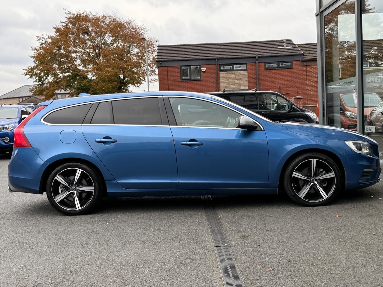 Used Volvo V60 for sale - 76476423: Photo 10