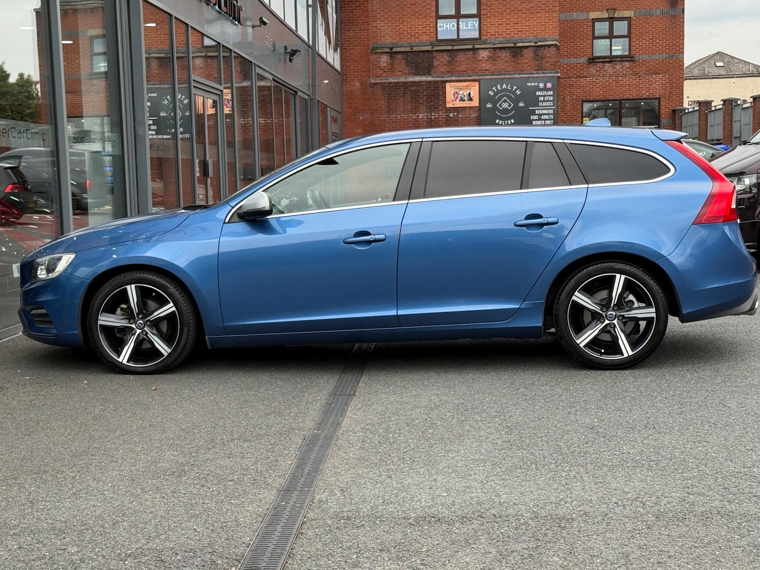 Used Volvo V60 for sale - 76476423: Photo 11