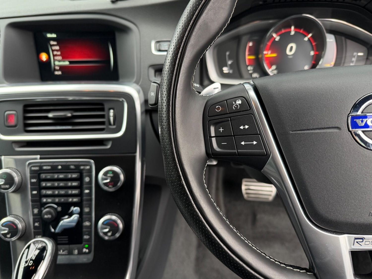 Used Volvo V60 for sale - 76476423: Photo 15