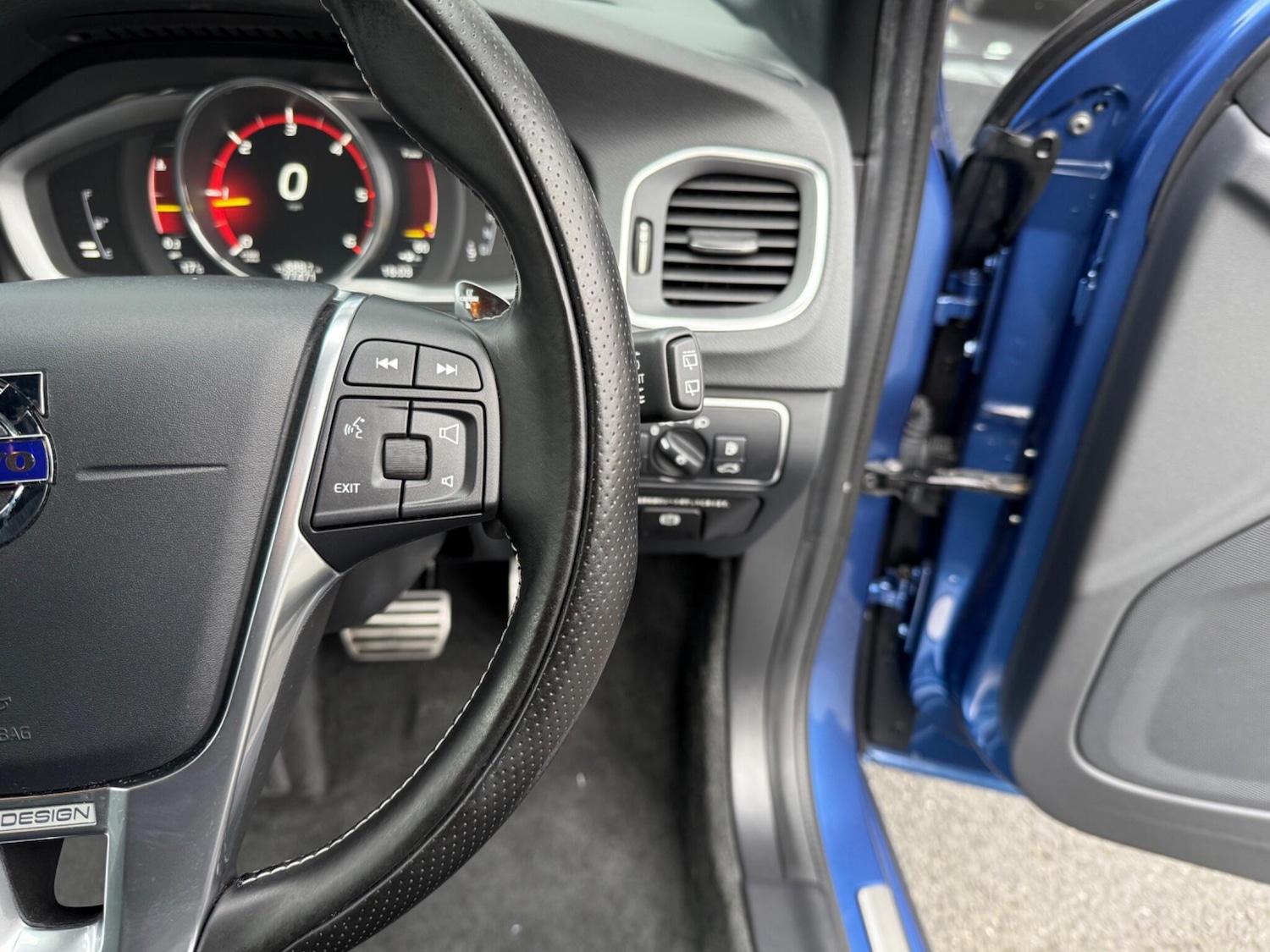 Used Volvo V60 for sale - 76476423: Photo 17