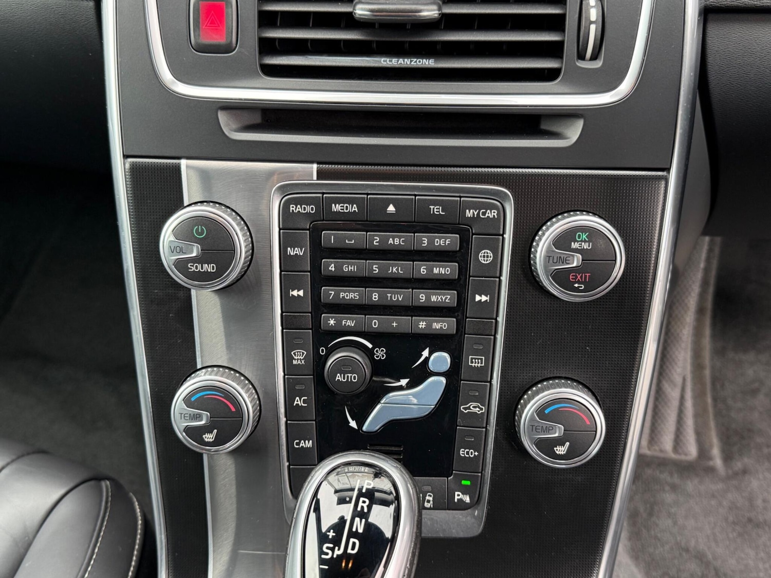 Used Volvo V60 for sale - 76476423: Photo 20