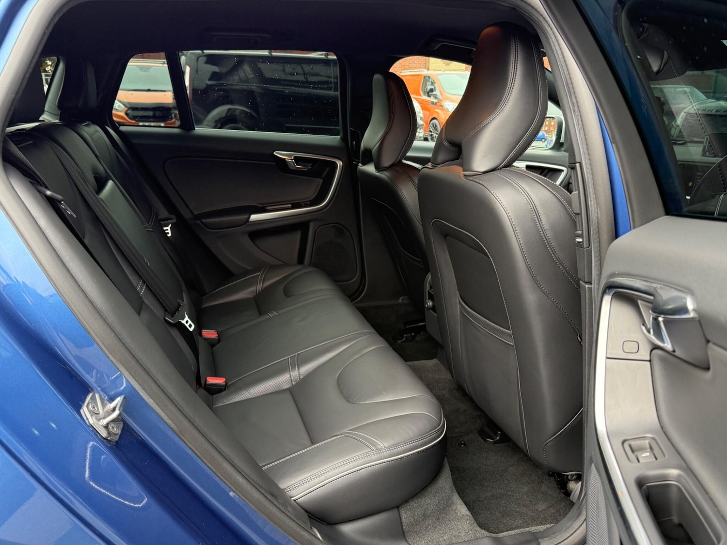 Used Volvo V60 for sale - 76476423: Photo 23