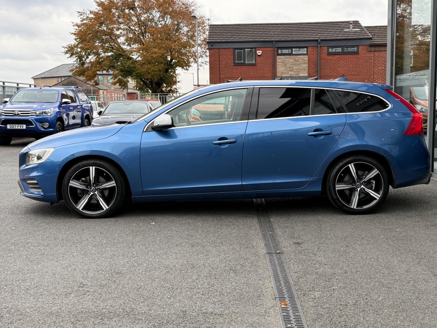 Used Volvo V60 for sale - 76476423: Photo 4