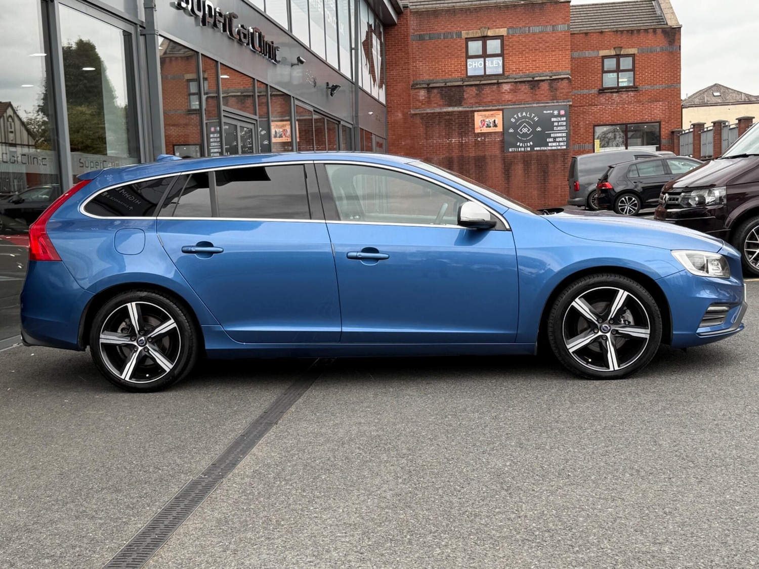Used Volvo V60 for sale - 76476423: Photo 5