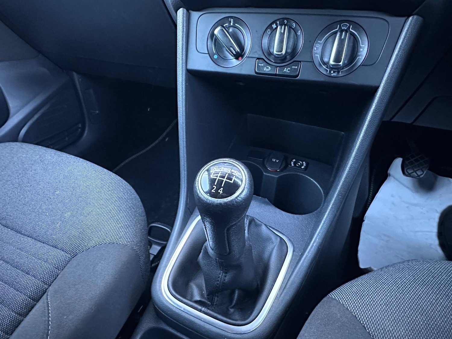 Used Volkswagen Polo 2012 for sale - 76606860: Photo 13