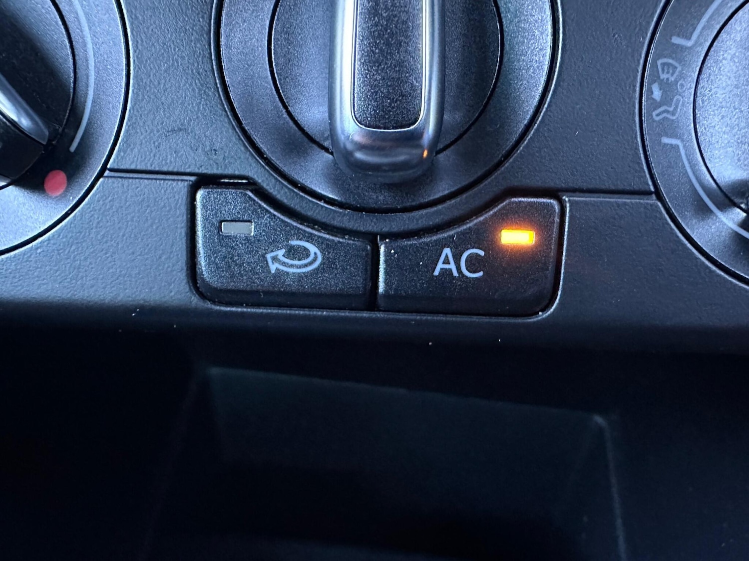 Used Volkswagen Polo 2012 for sale - 76606860: Photo 16