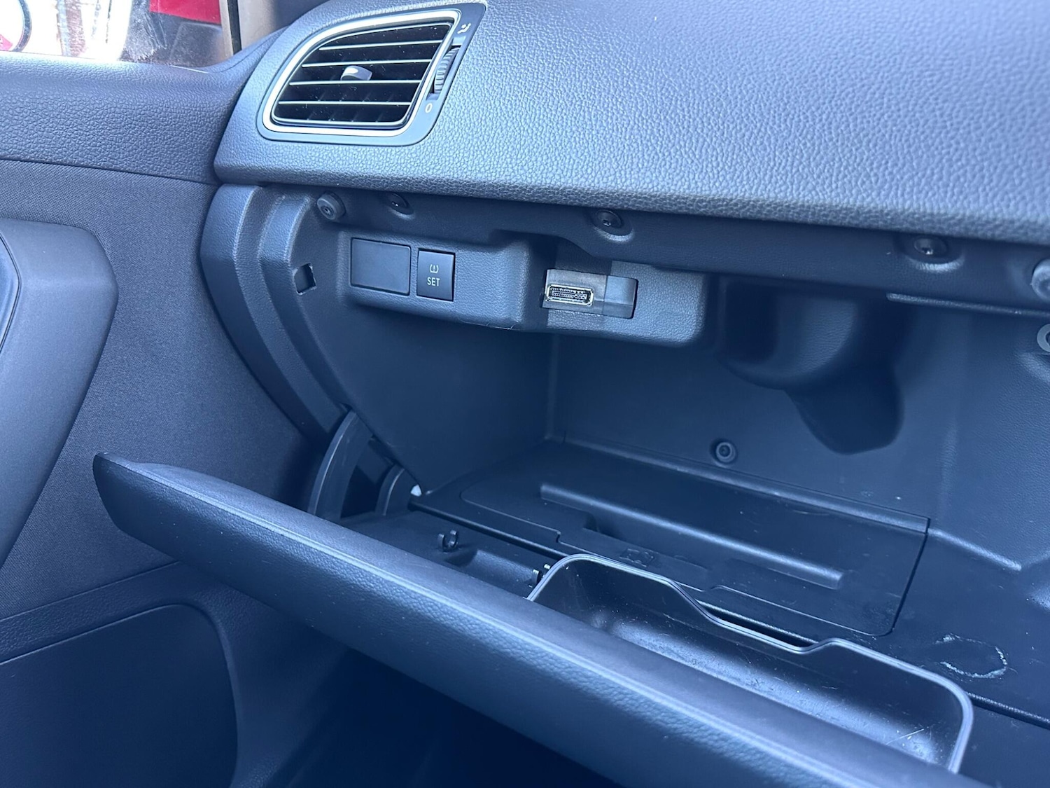 Used Volkswagen Polo 2012 for sale - 76606860: Photo 17