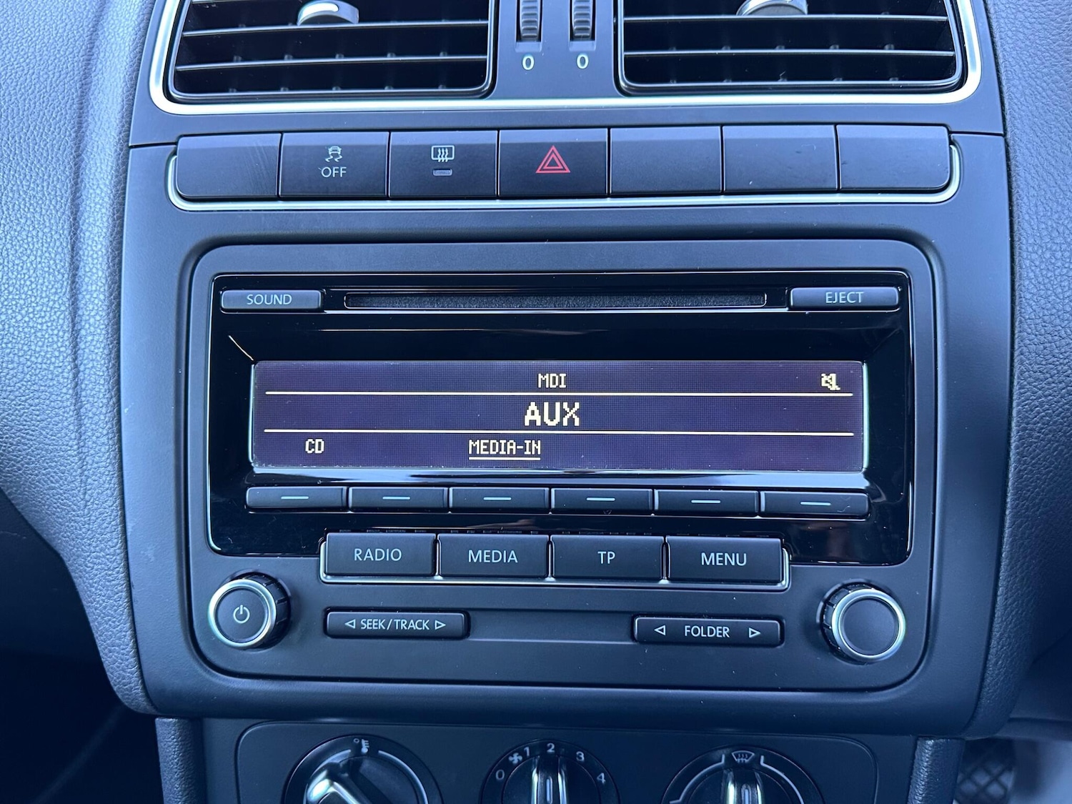 Used Volkswagen Polo 2012 for sale - 76606860: Photo 18