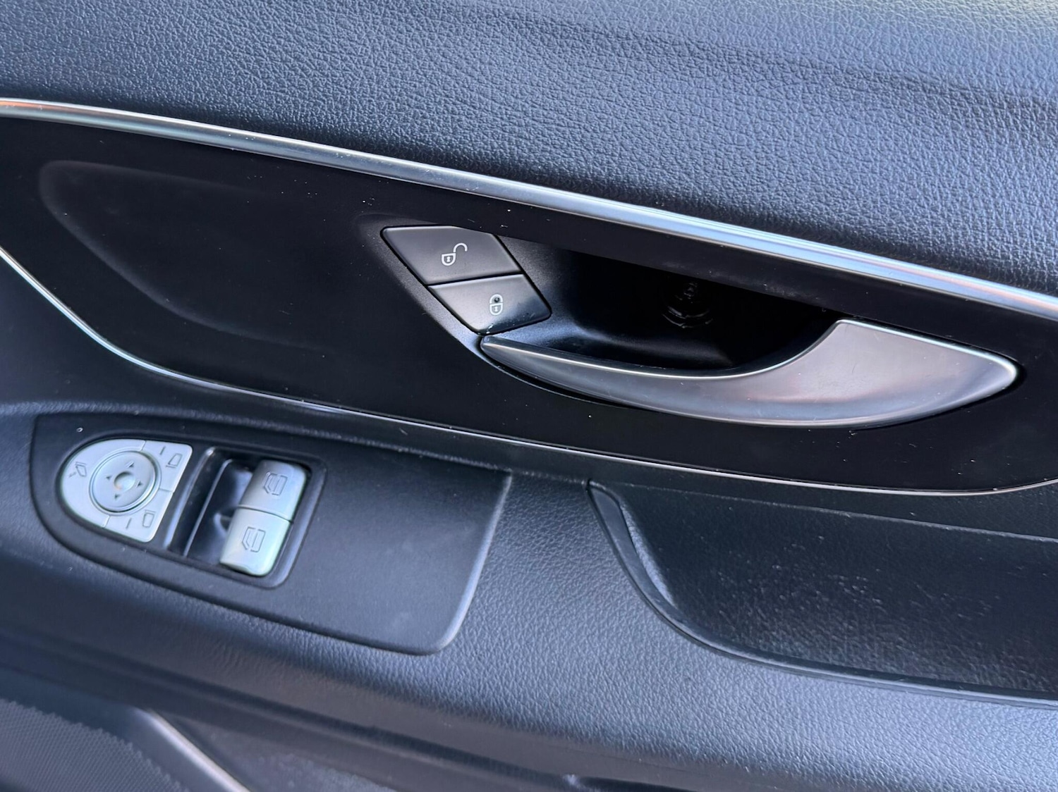 Used Mercedes-Benz Vito 2016 for sale - 77898643: Photo 17