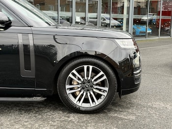 Used Land Rover Range Rover 2023 for sale - 78528233: Photo