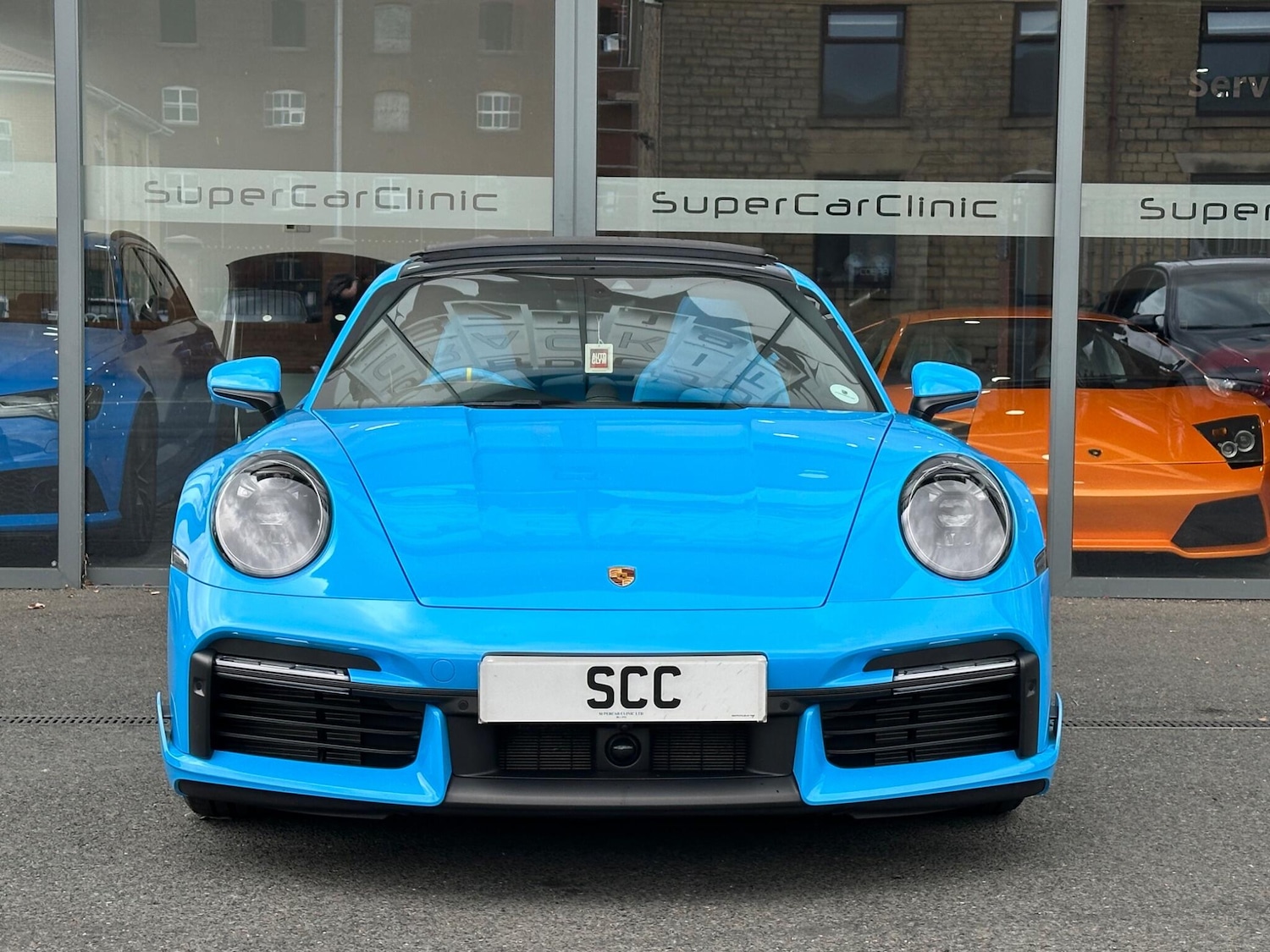 Used Porsche 911 2023 for sale - 76993347: Photo 2