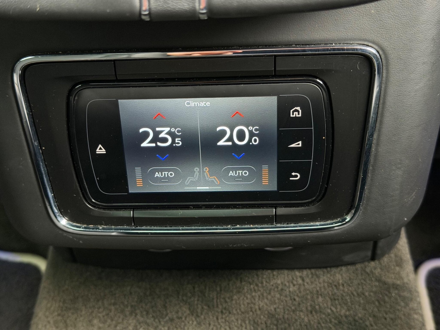 Used Bentley Bentayga 2017 for sale - 78058383: Photo 23