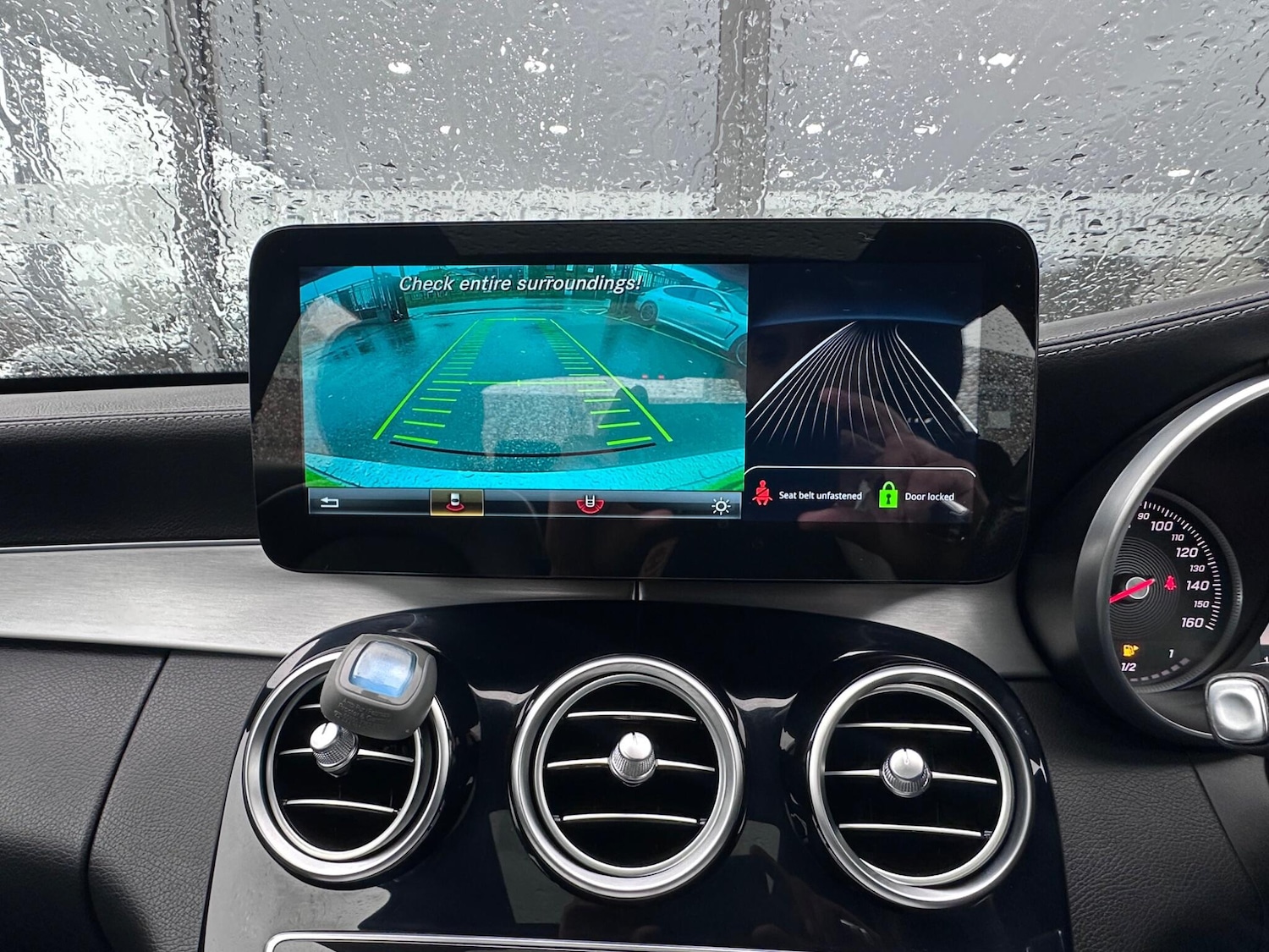 Used Mercedes-Benz C Class 2015 for sale - 76175342: Photo 17