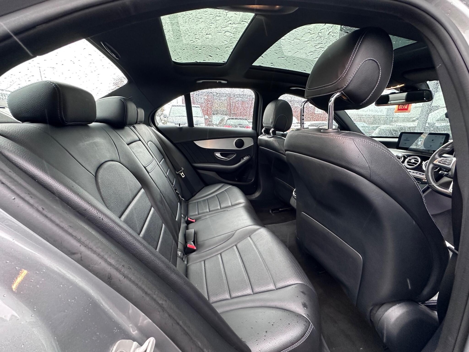 Used Mercedes-Benz C Class 2015 for sale - 76175342: Photo 23