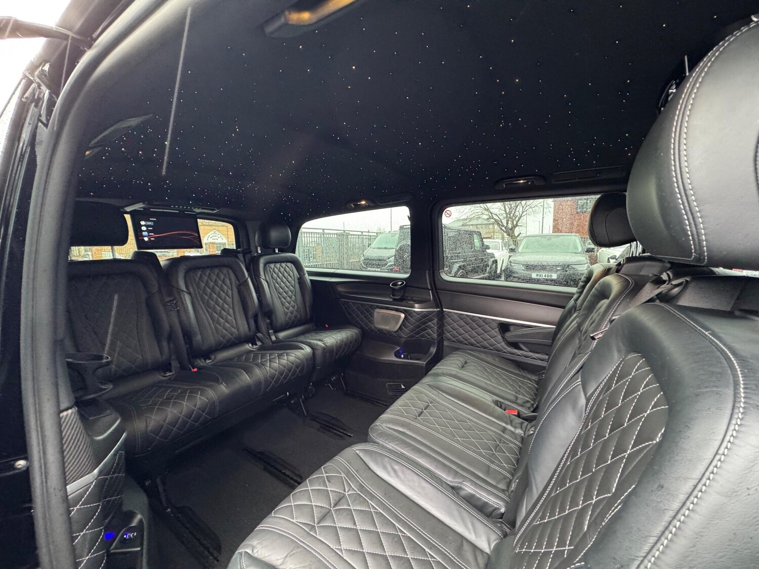 Used Mercedes-Benz V-Class 2018 for sale - 77738567: Photo 10